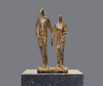 Bronzen as beeldje, klein monument om overleden ouders te gedenken
